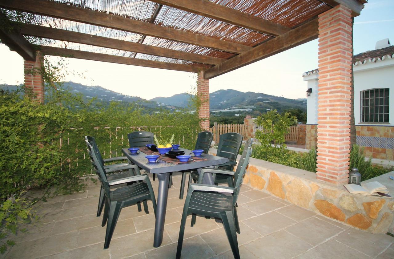 Villa El Crucero With Pool And Jacuzzi Spainsunrentals 1035 Nerja Exterior photo
